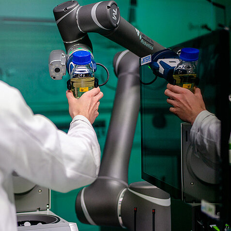 Roboter Gesten