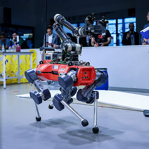 [Translate to Deutsch:] Robot