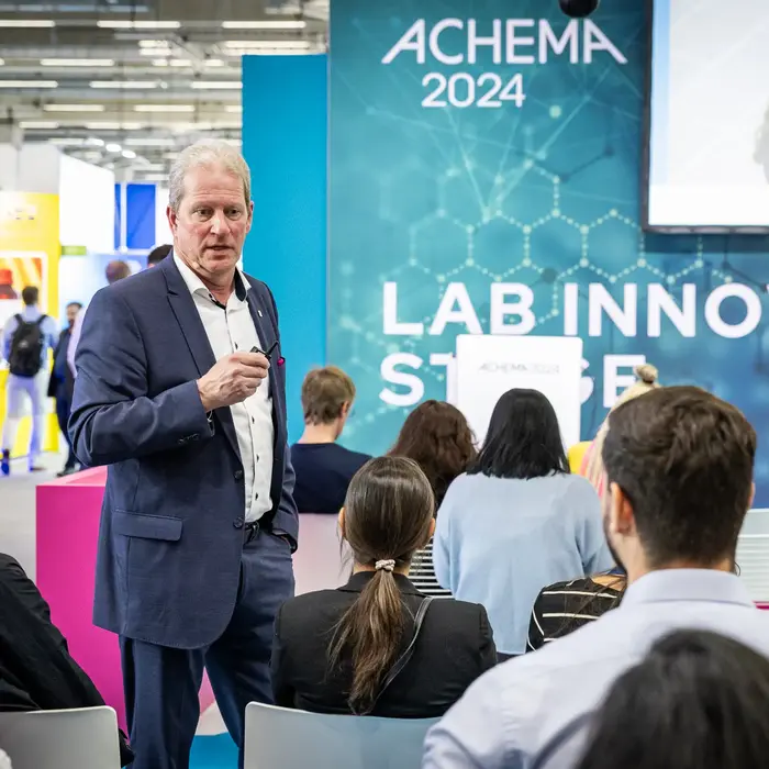 #lab innovation stage